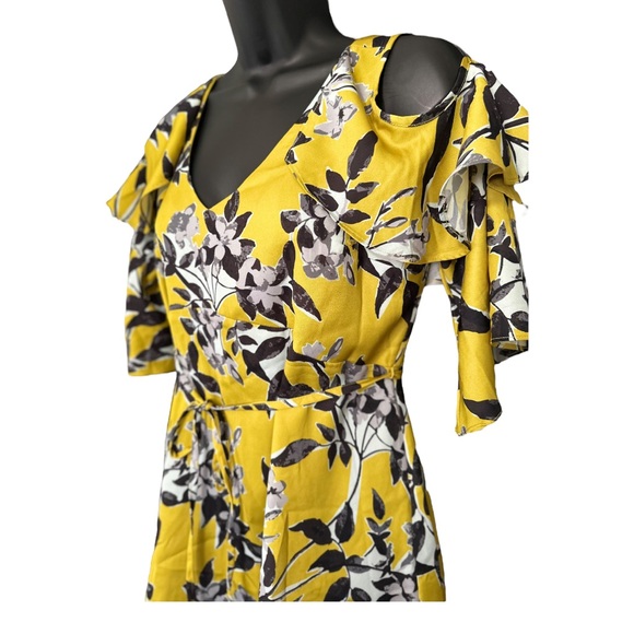 A Pea in the Pod Maternity Cold Shoulder Flare Sleeve Pullover Blouse Size Med - Picture 6 of 11